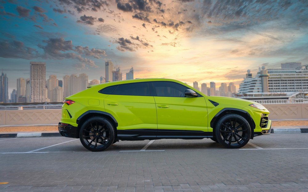 Lamborghini Urus Acid Green