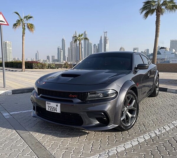 Dodge Charger SRT