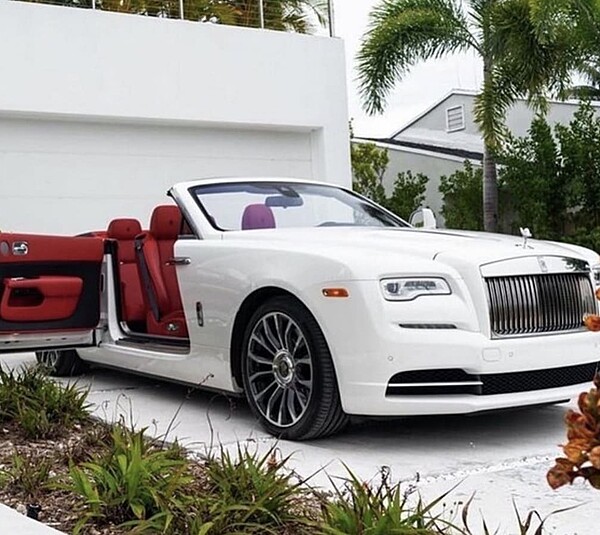 Rolls Royce Dawn